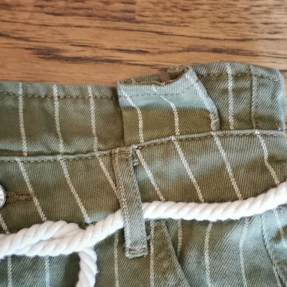 Topshop Paperbag Waist Striped Green Shorts 4 - Picture 3 of 5